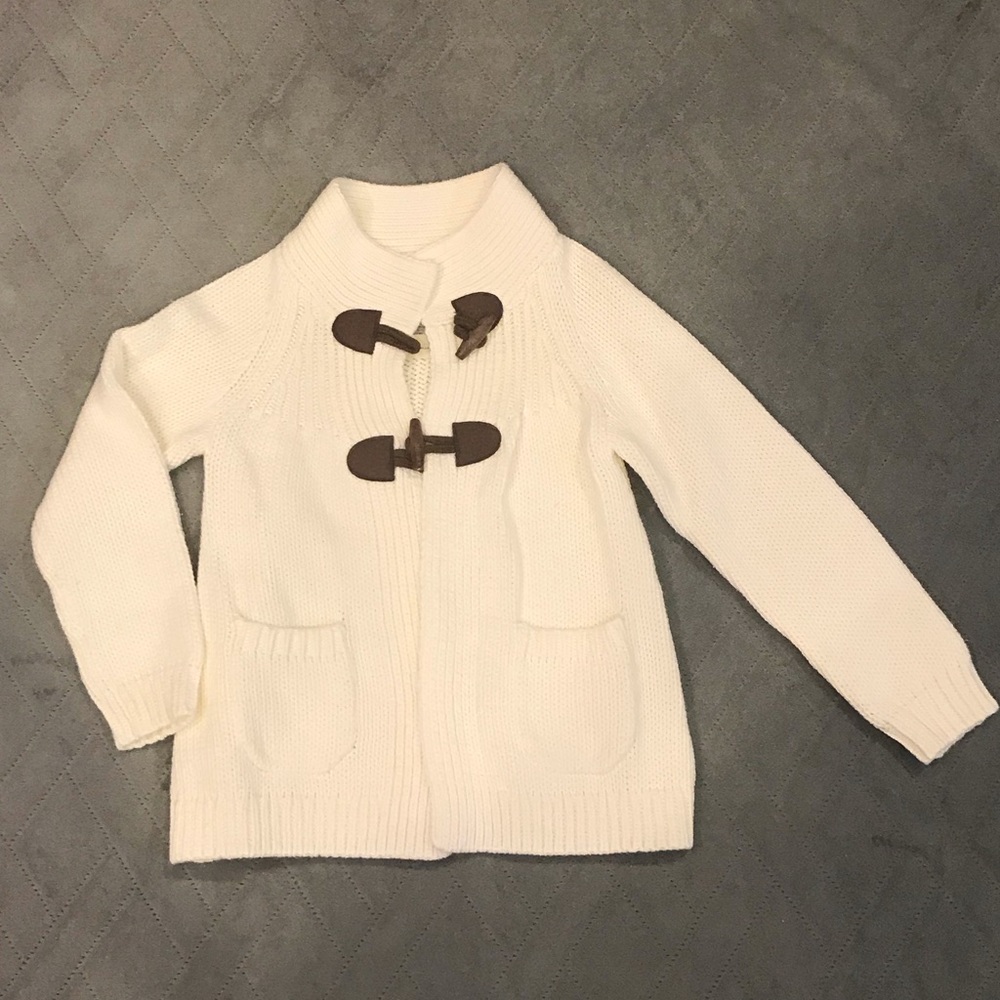 EUC Osh Kosh white cream Toggle Button Sweater Sz 4